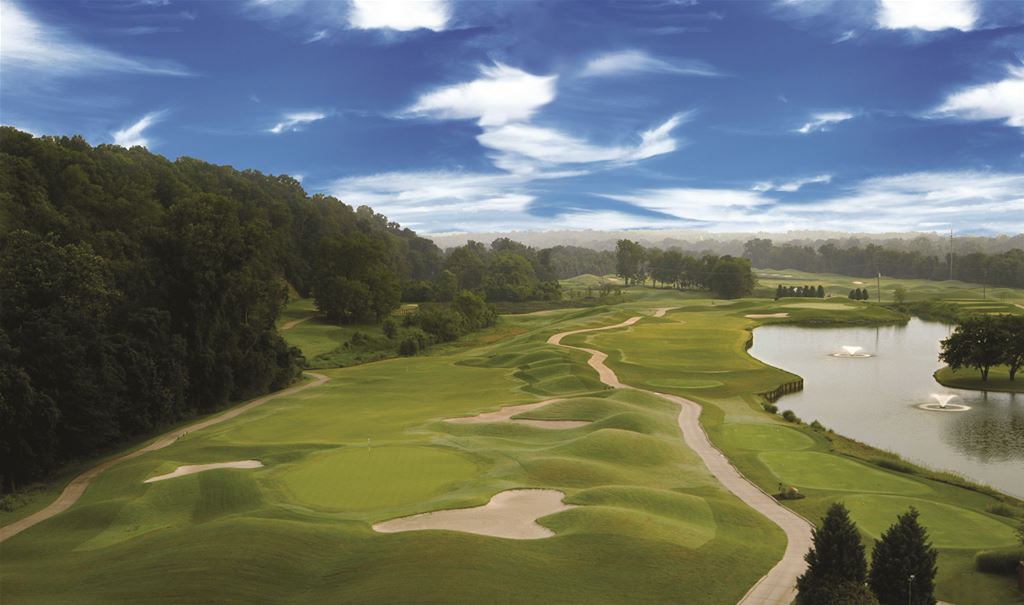 Music City U.S.A's Downtown Par Golf Package